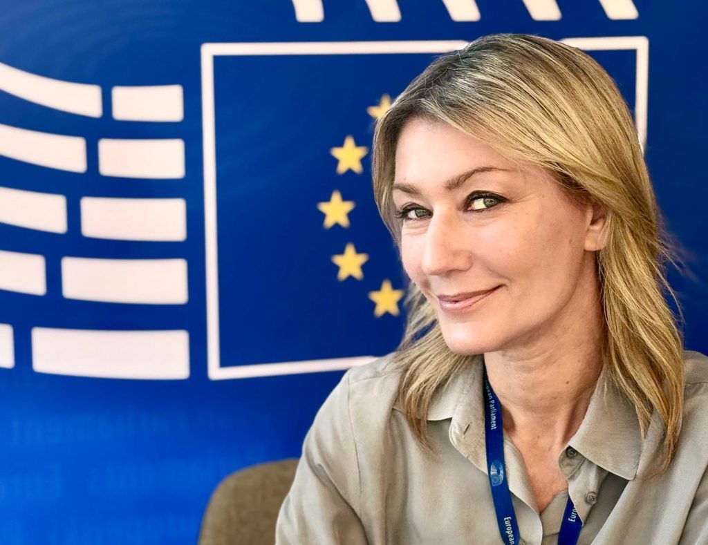 Kuvassa MEP Maria Guzenina.